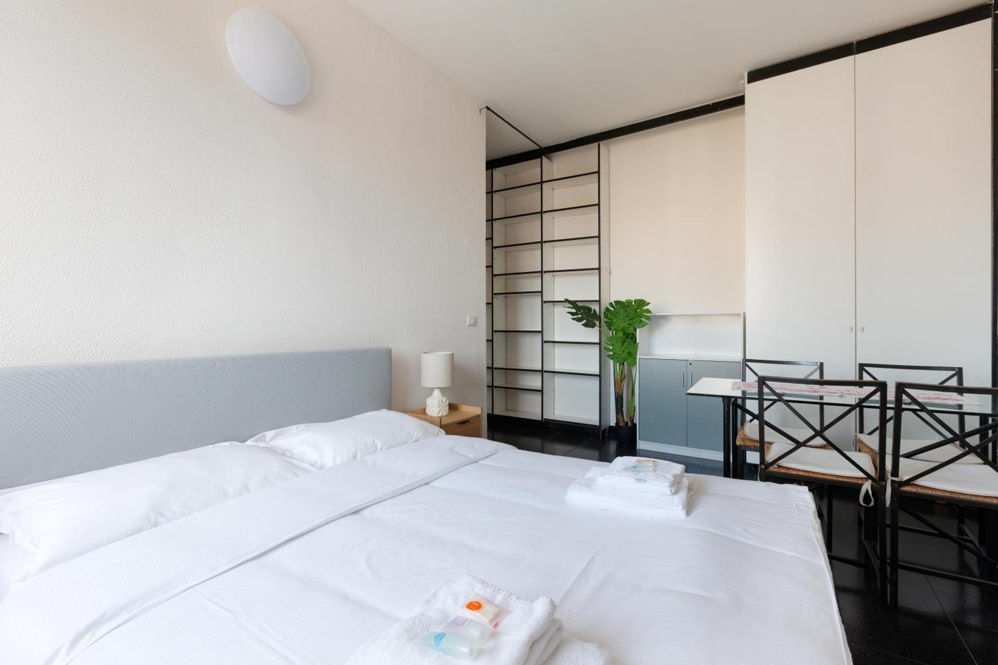 Corvetto M3 - Comfy Apt. With Balcony! Μιλάνο Εξωτερικό φωτογραφία